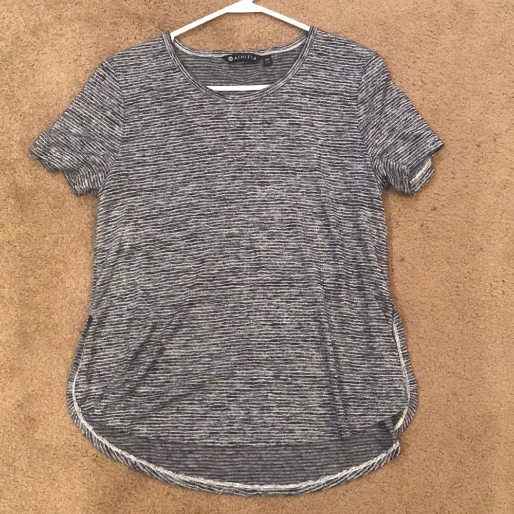 Athleta breezy Tee Medium Tall